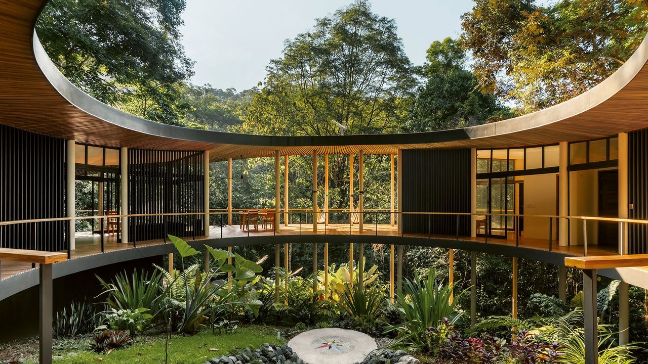 10 stunning summer homes in harmony with nature