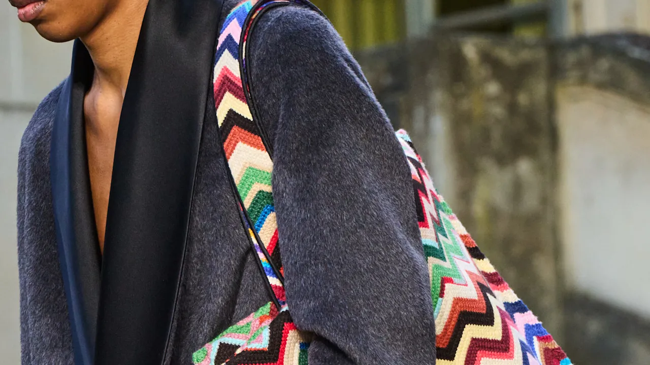 Colorful City Totes Are Trending This Summer